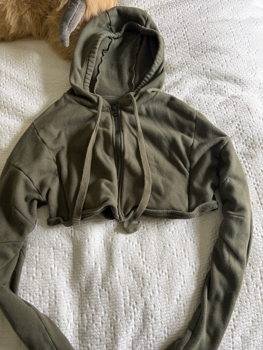 ALO Yoga Cropped Hooded Zip Sweatshirt in Olive Green